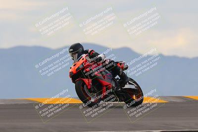 media/Sep-11-2022-SoCal Trackdays (Sun) [[81b7e951af]]/Turn 9 (930am)/